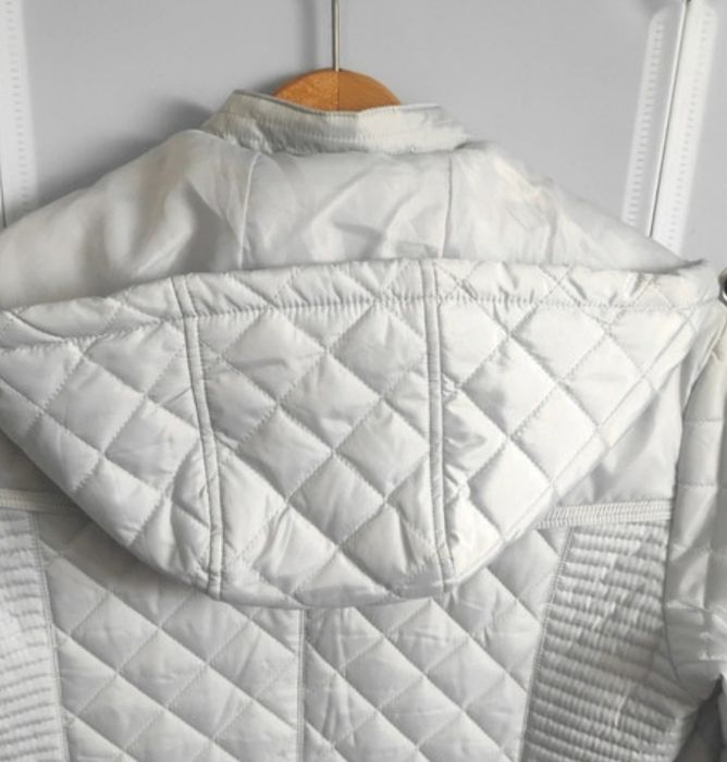 Pikowany płaszcz damski ocieplany