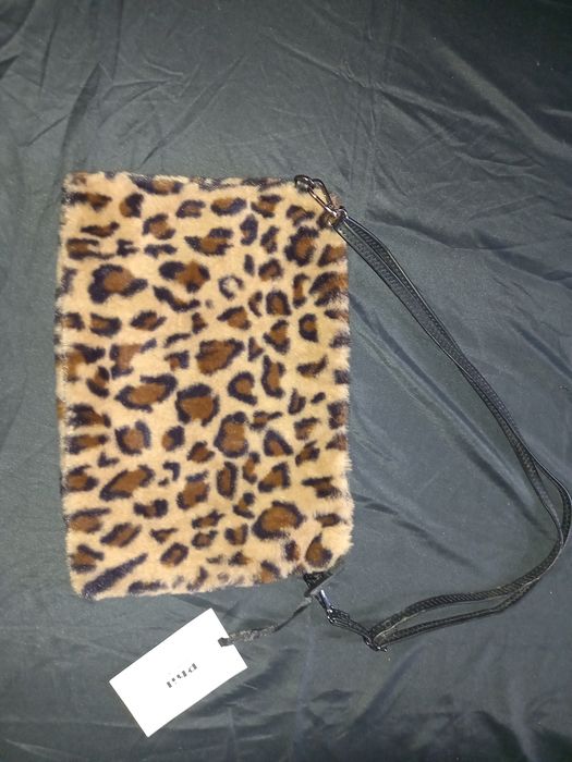 Mala de senhora em tigresa