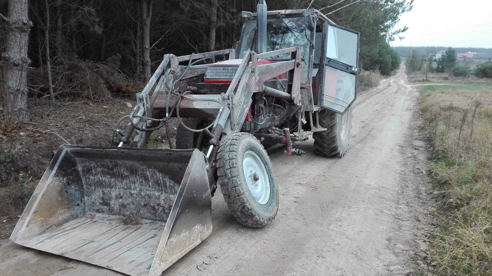 Skup ciągników rolniczych maszyn c330 - c360 - mf255 - zetor