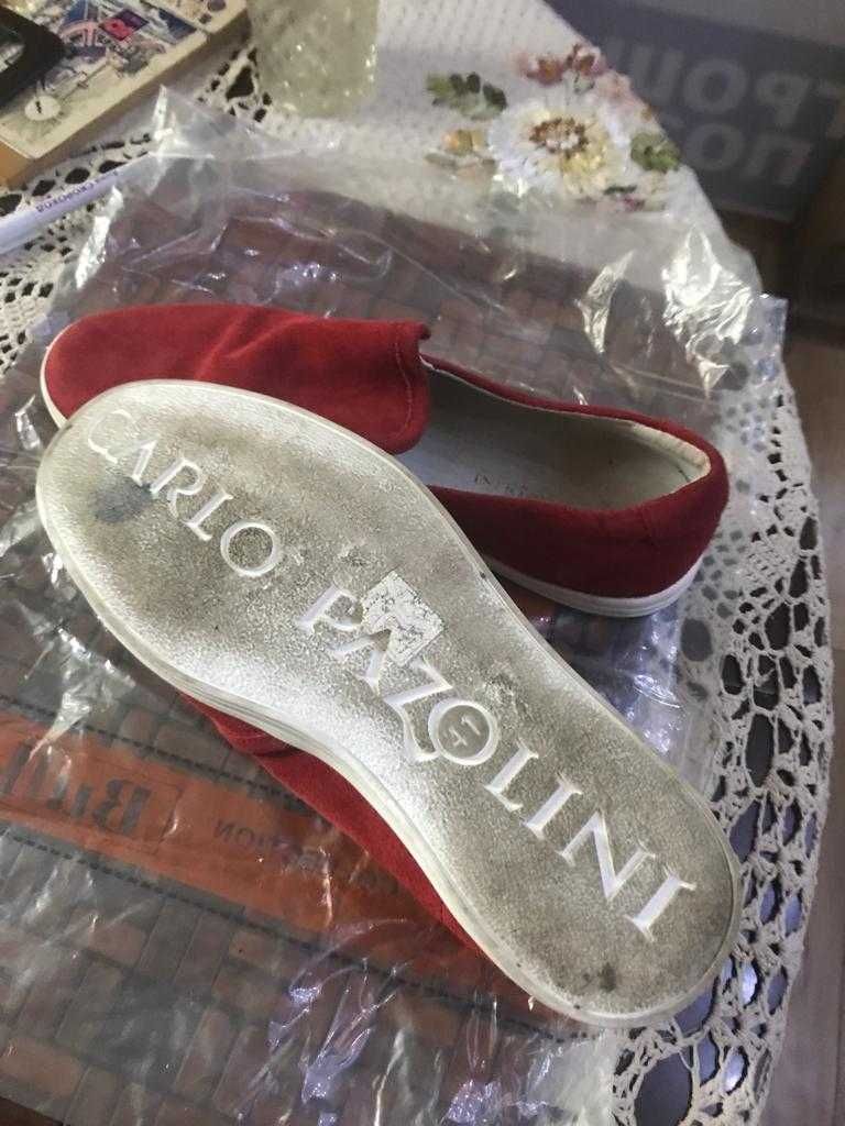 Продаются  итальянские туфли carlo  pazolini