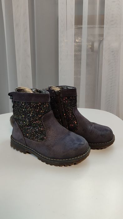 Демісезонне взуття для дівчинки розмір 28/29