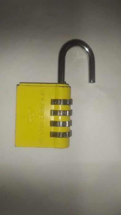 Kłódka  z kodem 4 pierścienie nowa żółta fitness