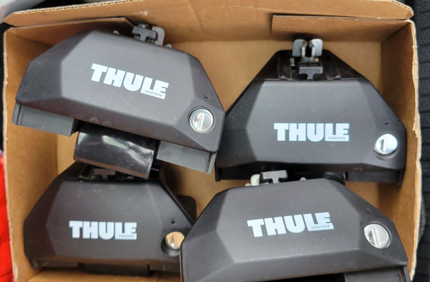 Kit thule 710600. 1 dia de uso.

Entrega em Vila Franca de Xira ou Alv