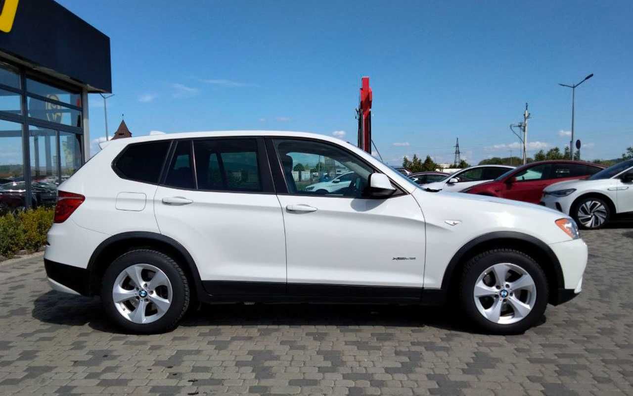 BMW X3 2011 року