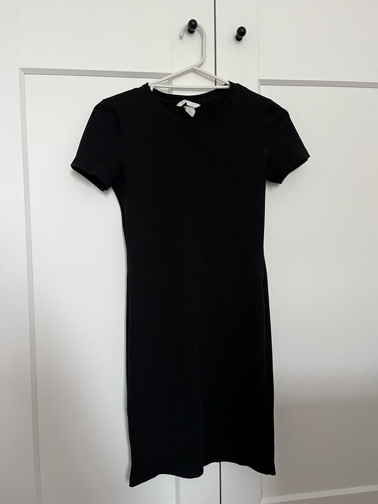 Czarna sukienka mini
