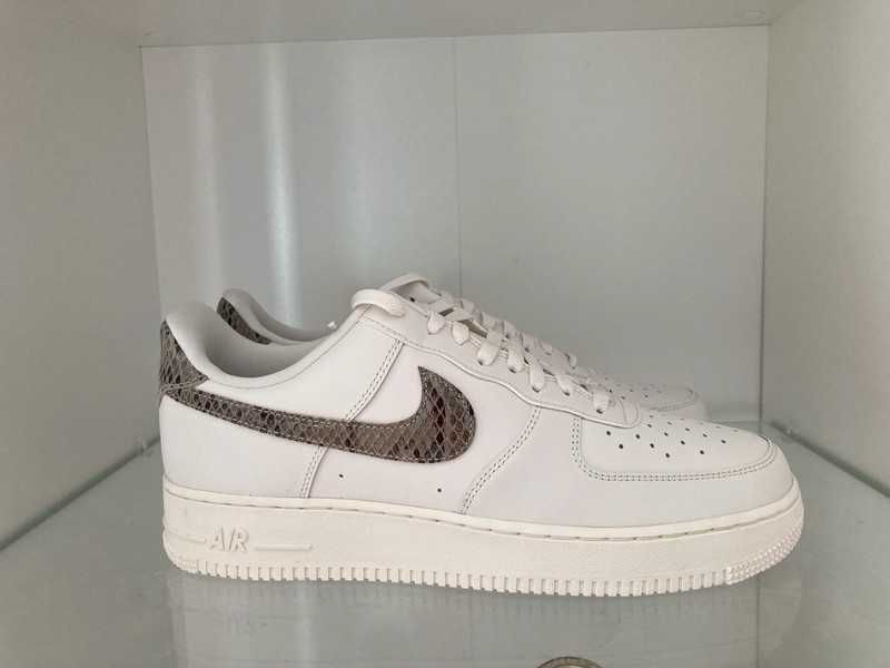 Nike Air Force 1 W