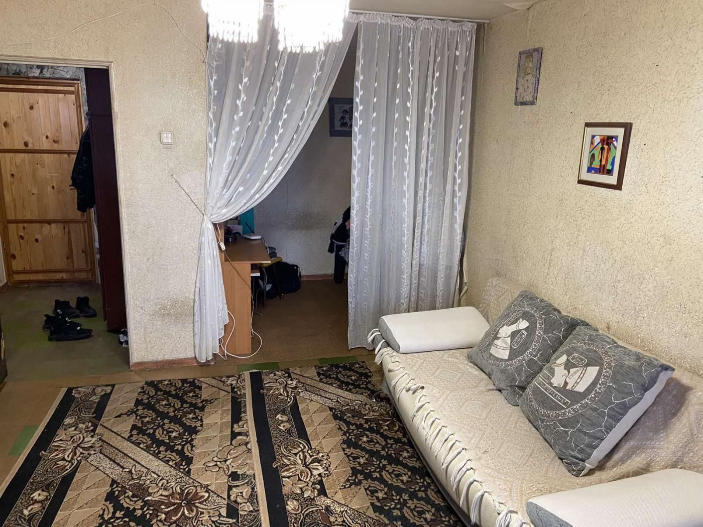 Продам 1-к. гостинку Донец. Ш., 10, Лев.берег Фрунз.ж/м, Днепр