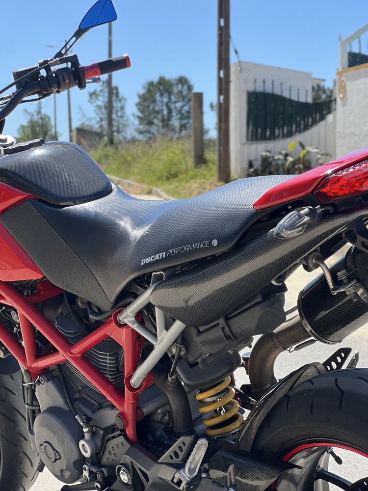 Ducati Hypermotard 796