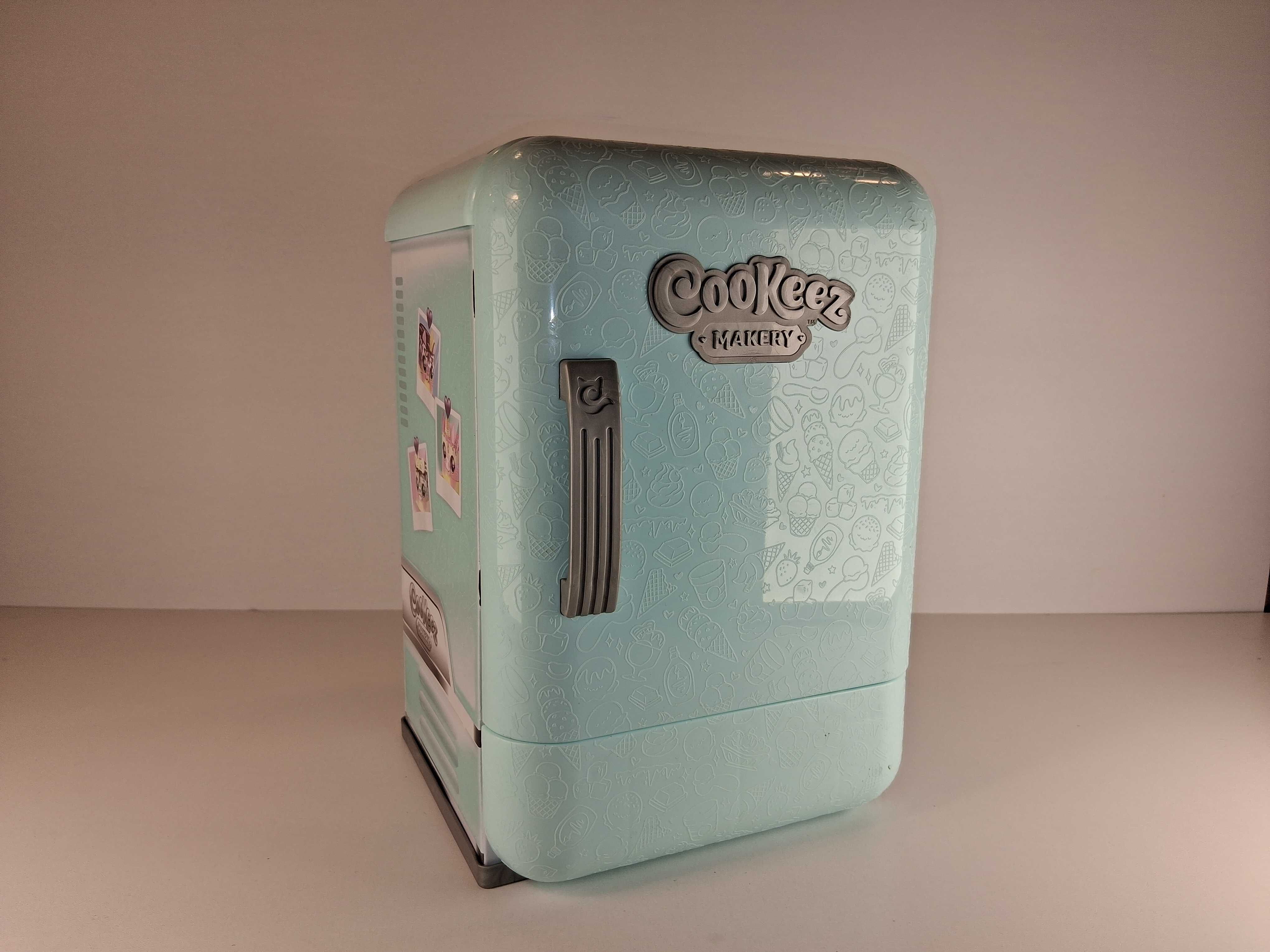 B005 Cookeez Makery Pluszak Maskotka Słodki Piesek Mini Lodówka