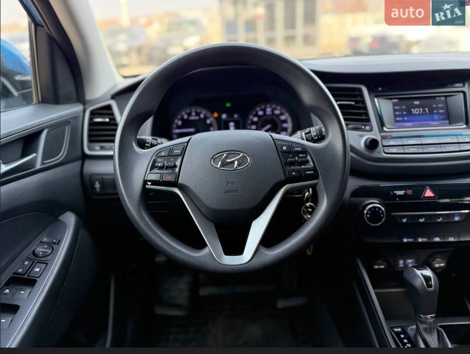 Tucson ,2.0 бензин , авто на кожний день .