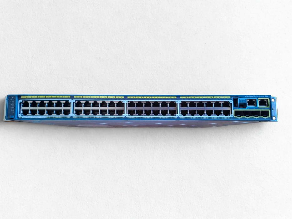 Cisco WS-C2960S-48FPS-L | 48x GbE com PoE+ 740W e 4x SFP