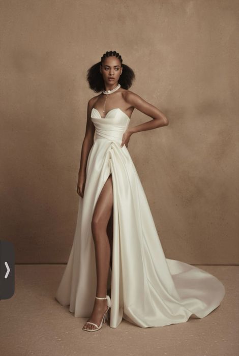 Продам весільну сукню CRYSTAL