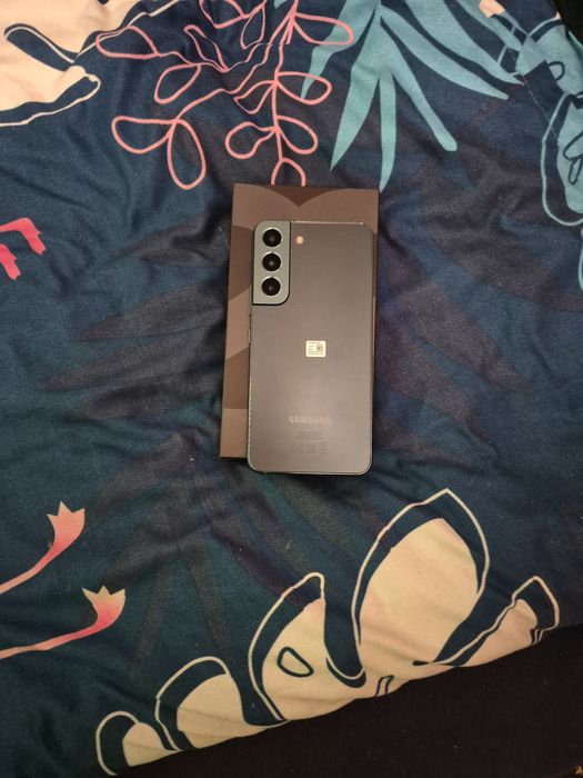 Sansung S22 jak nowy.