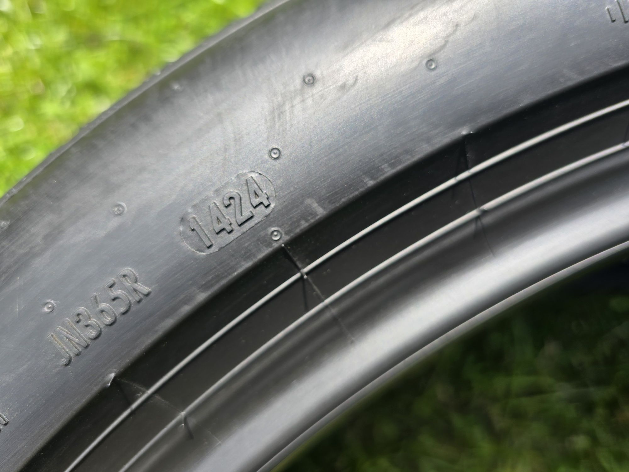 325/35/22 Pirelli pz5 Demo jak nowe 24r. Super para MO hom. Mercedes