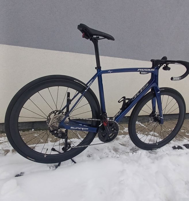 Rower szosowy Pardus disc full karbon,r2025 Shimano
105 r7100/2/12 r.