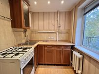 Продаю 2 кімнатну квартиру Театральна Пр. Богоявленський
