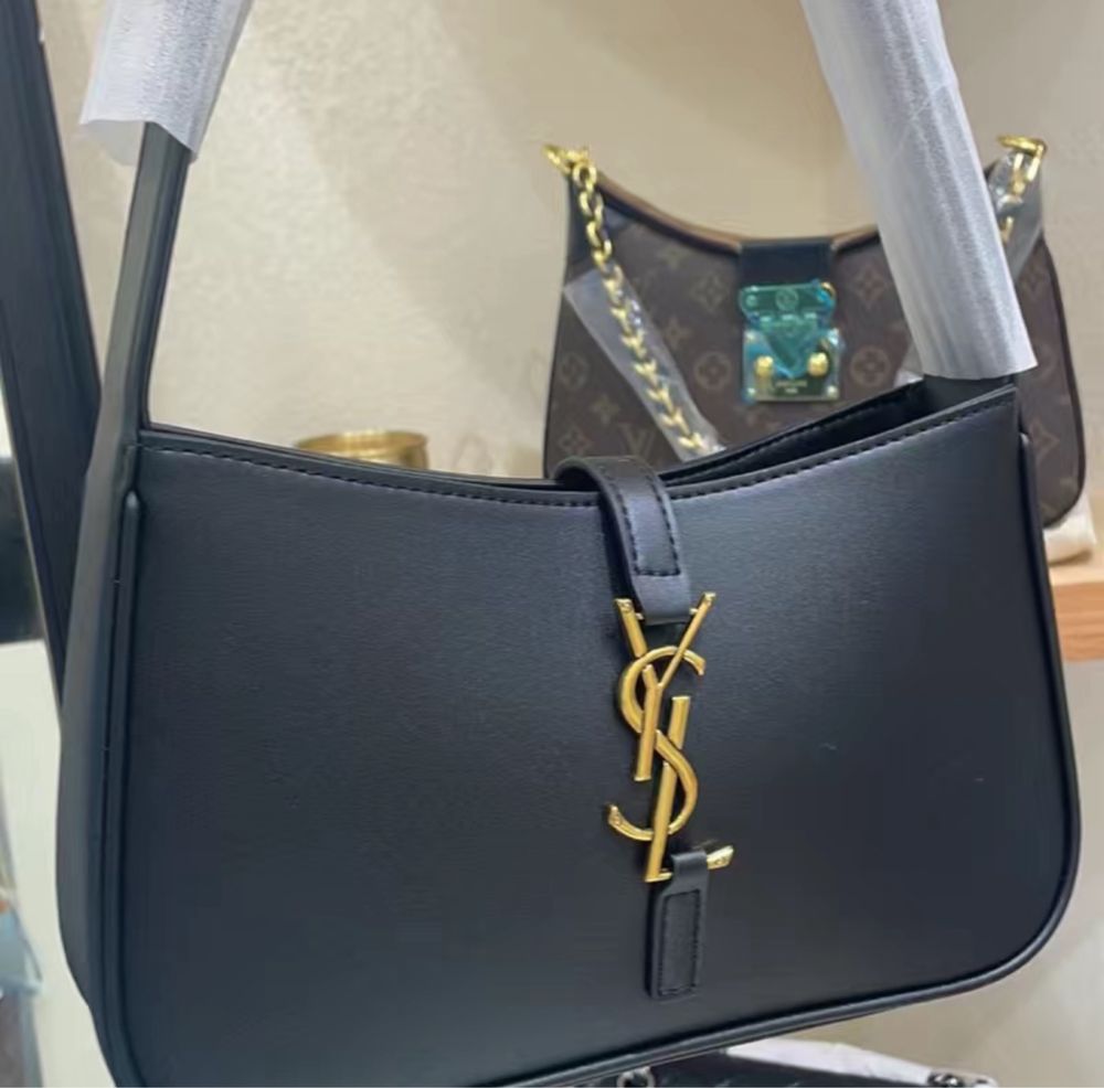 Жіноча сумка Yves Saint Laurent Hobo Black / s8 тренд