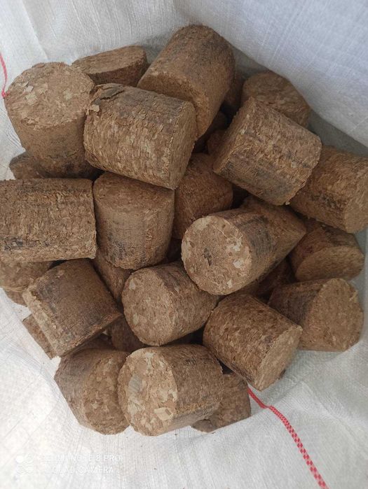 Паливні брикети для твердопаливних котлів