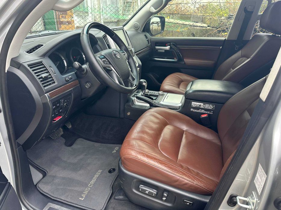 Toyota LC200 / Обмін на електромобіль.