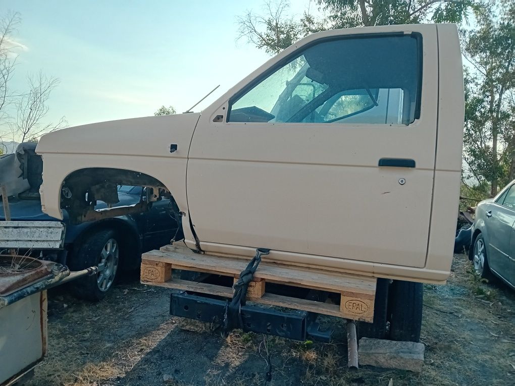Cabine Nissan d21 para venda