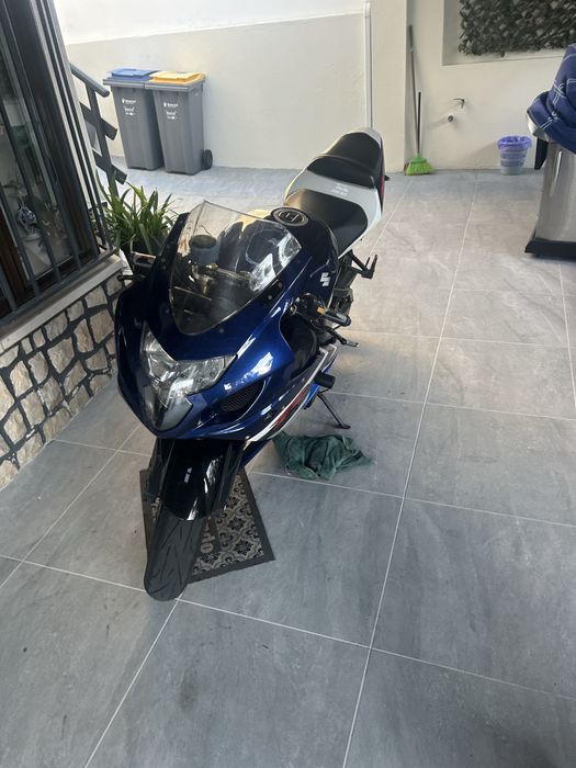 Suzuki GSXR 750 k4