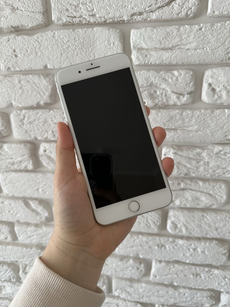 Продам Iphone 7 plus