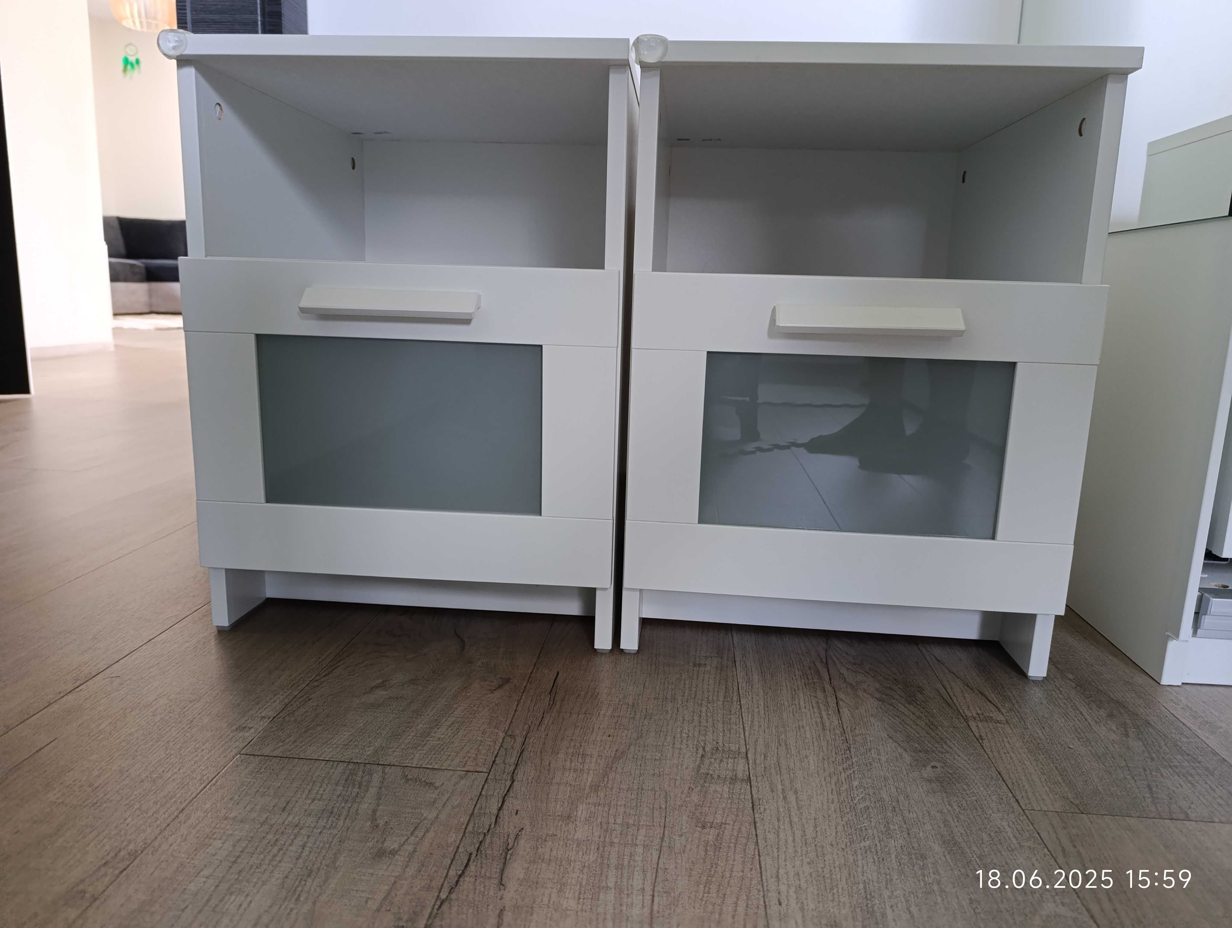 Stoliki nocne, brimnes IKEA  - 2 sztuki - stan jak nowe.