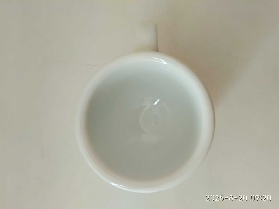 Кофейные чашки,толстый фарфор, цена за все