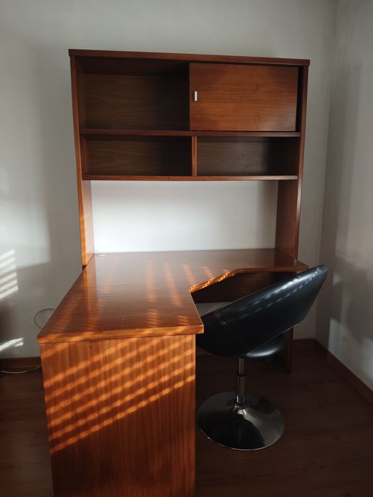 Secretária em madeira