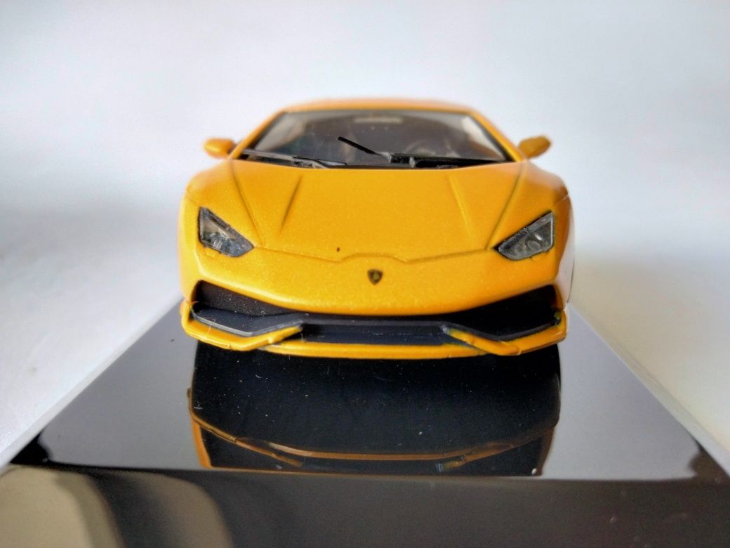 1:43 Lamborghini Huracán LP 610-4 | 2014