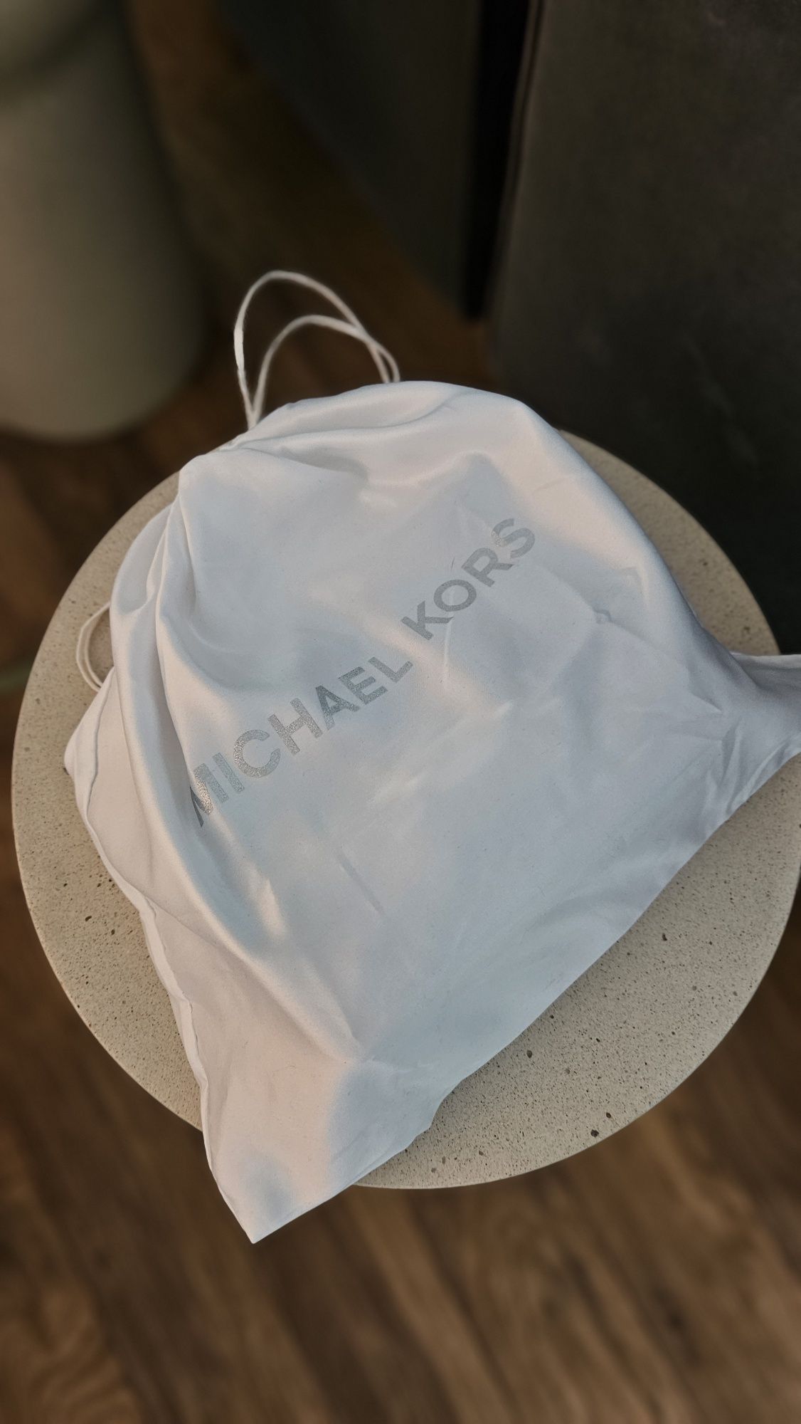 NOWA Torebka Michael Kors model Xbody XS