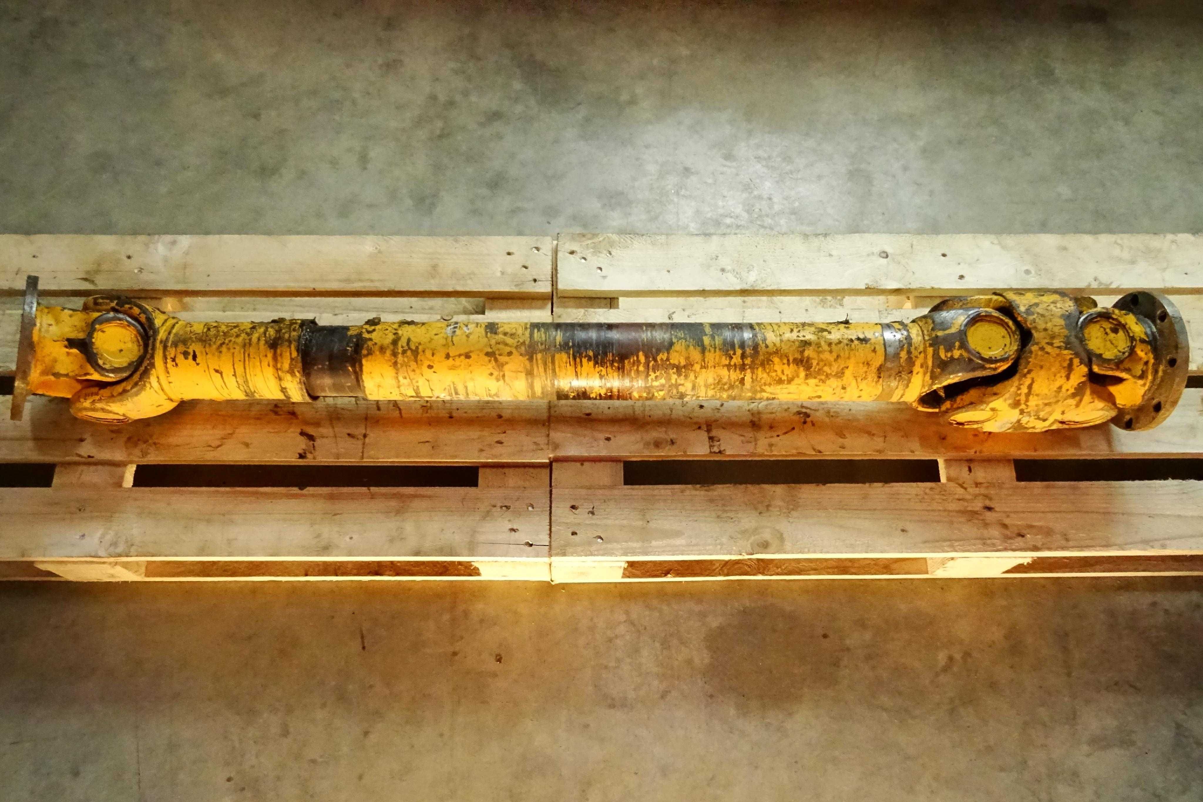 Wał pędny  do ładowarki Liebherr L551. Cardan shaft. 139cm. Kardan