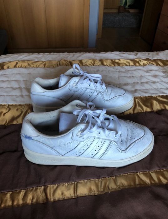 Adidas rivalry low gore-tex
