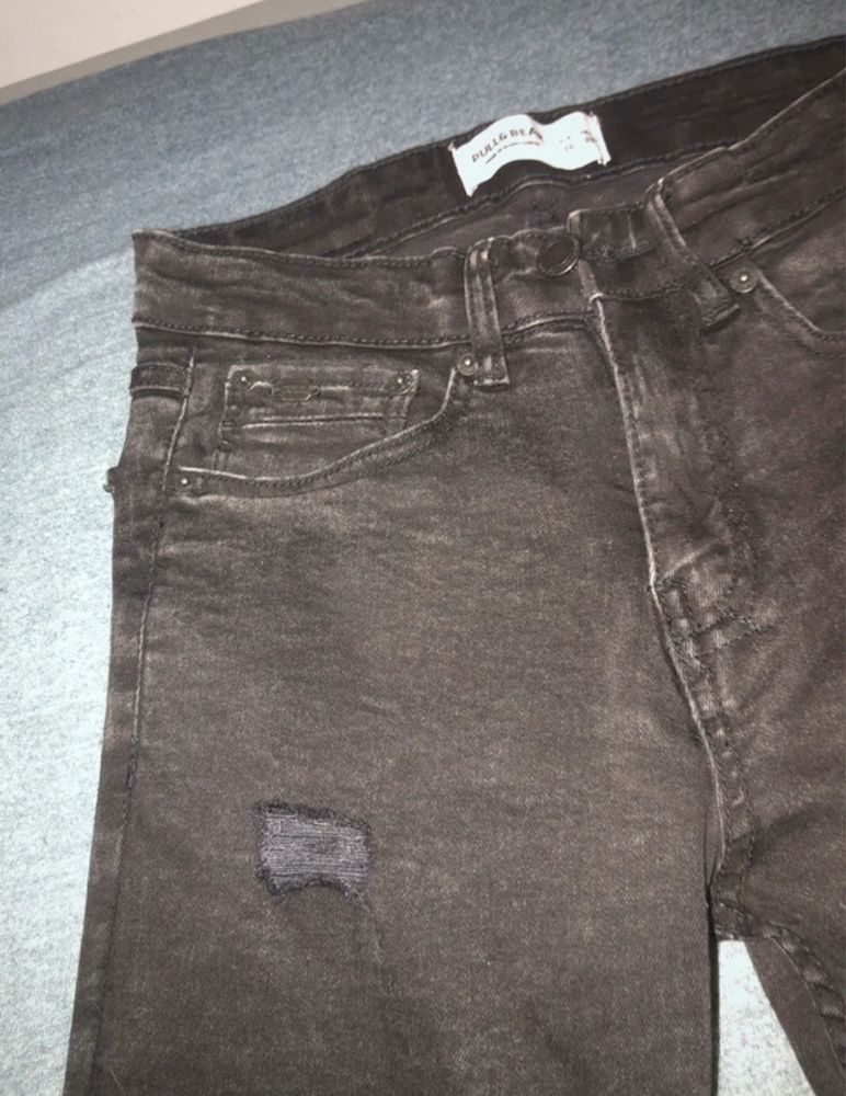 czarne jeansy rozmiar S/XS pull&bear