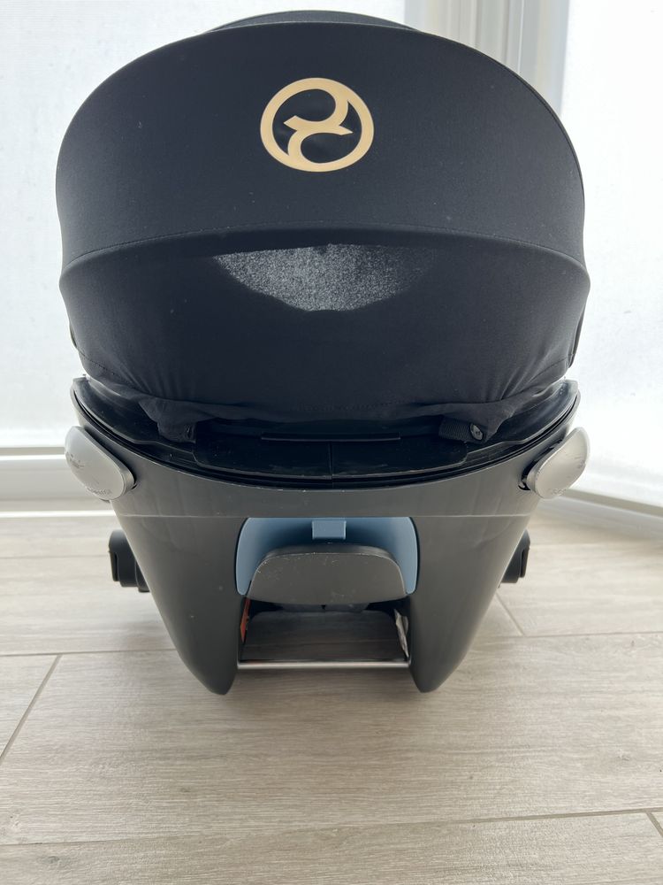 Автокрісло Cybex Aton Q Platinum
