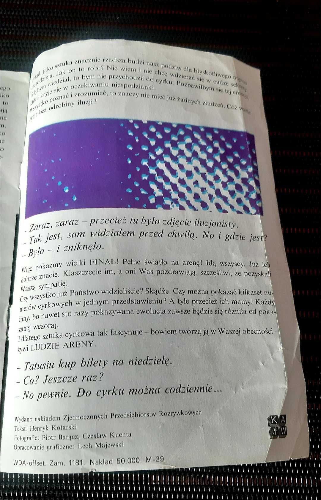 pamiątka broszura z CYRKU "Ludzie areny" PRL