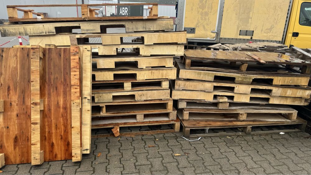 Palety drewno opałowe oddam za darmo palety do odbioru Chełm Śląski