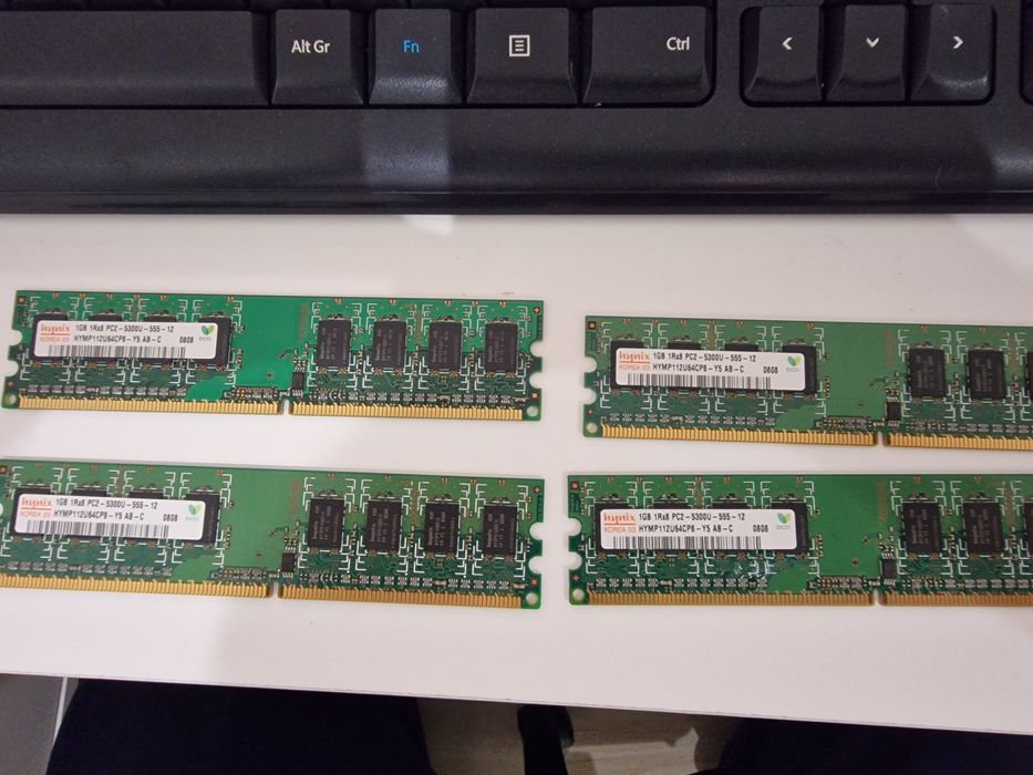 Memórias Ram 1GB