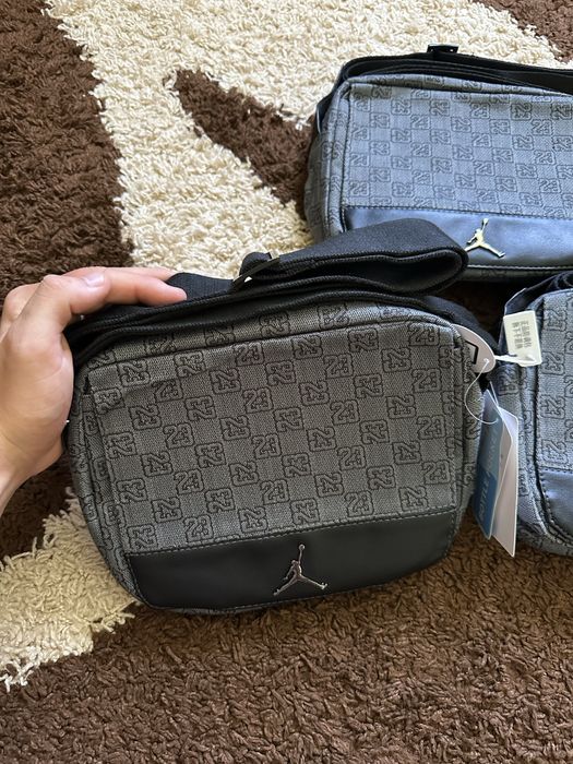 Сумка Air Jordan Monogram Crossbody | Nike, найк, джордан месенджер
