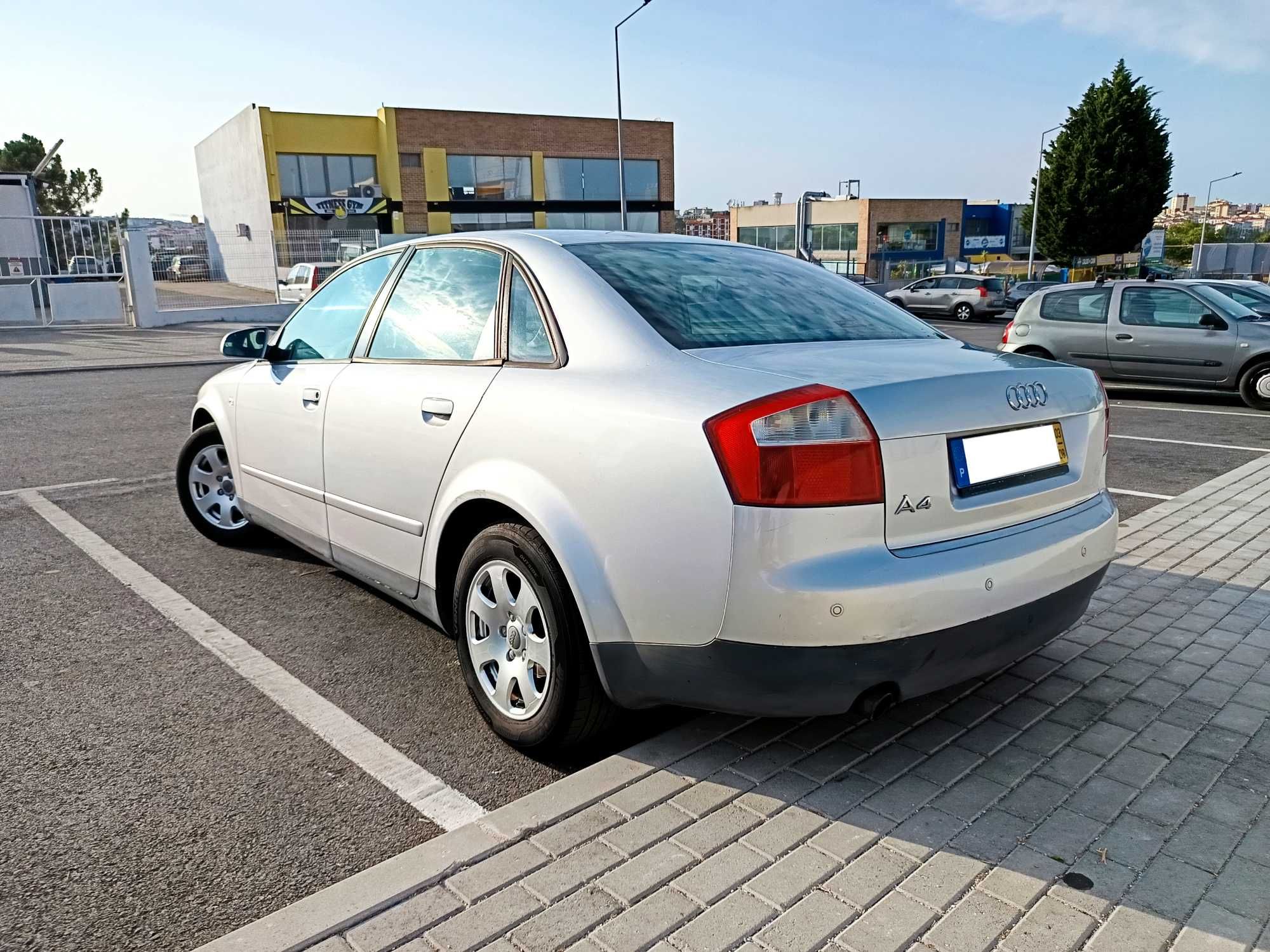 Audi A4 1.6 - fiável, confortável e pronto a andar