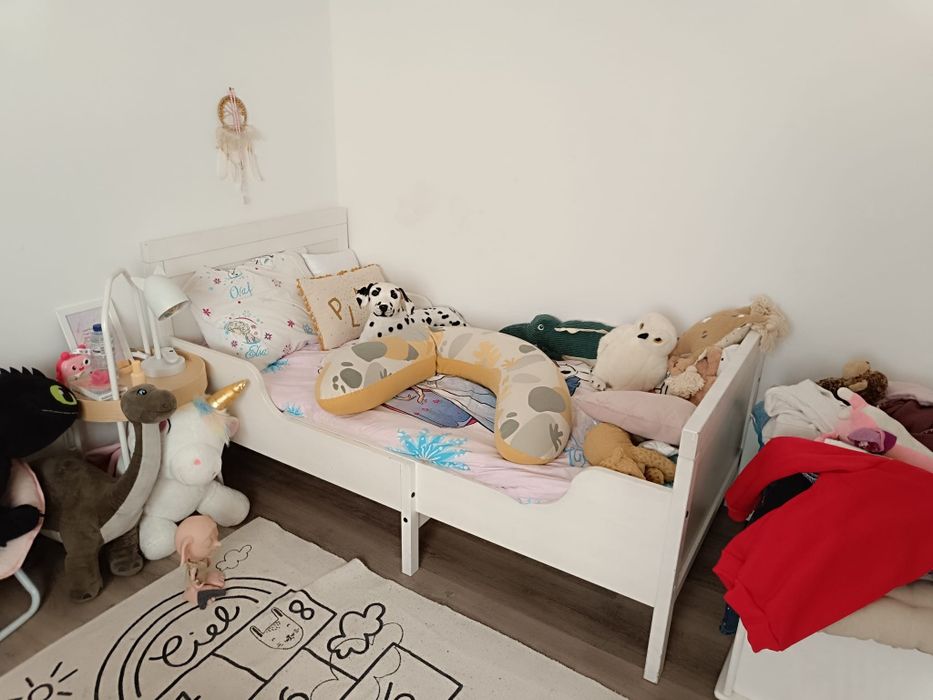 Cama IKEA criança extensível com estrado e colchão