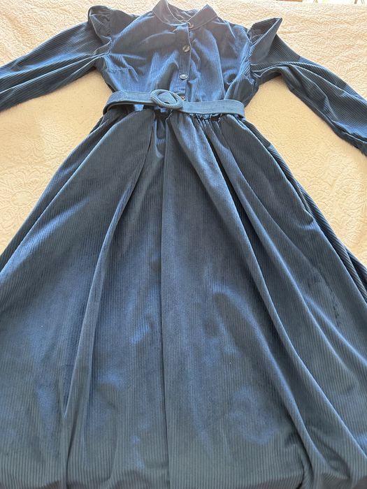 Vestido de bombazina azulão