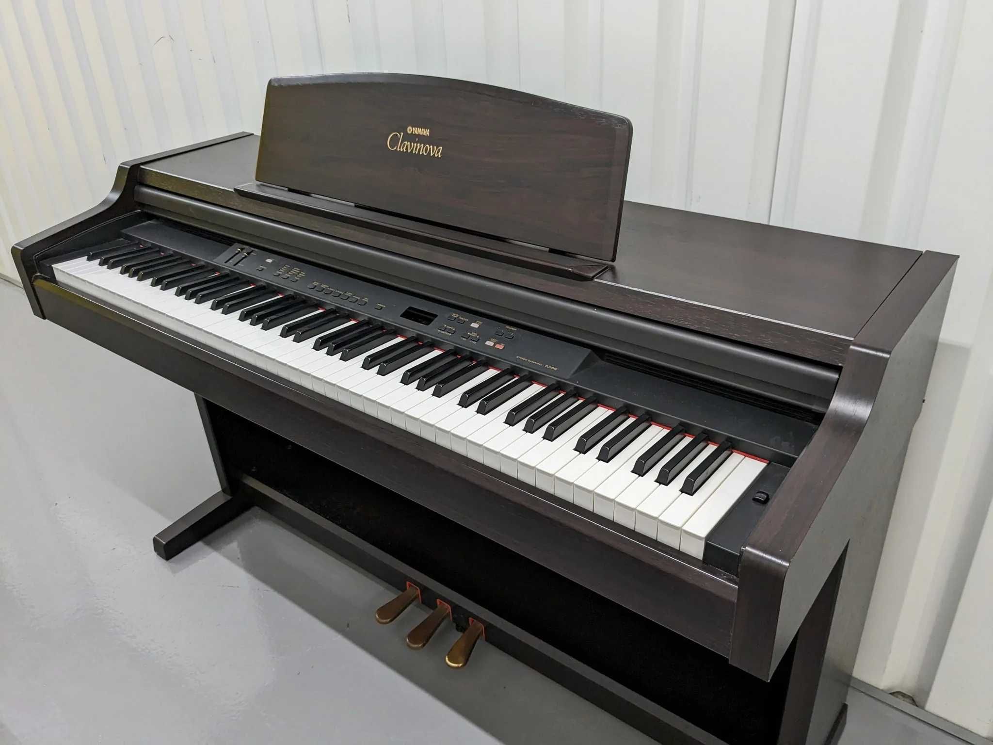 Цифровое пианино YAMAHA CLAVINOVA CLP 840 Привезено из Германии!