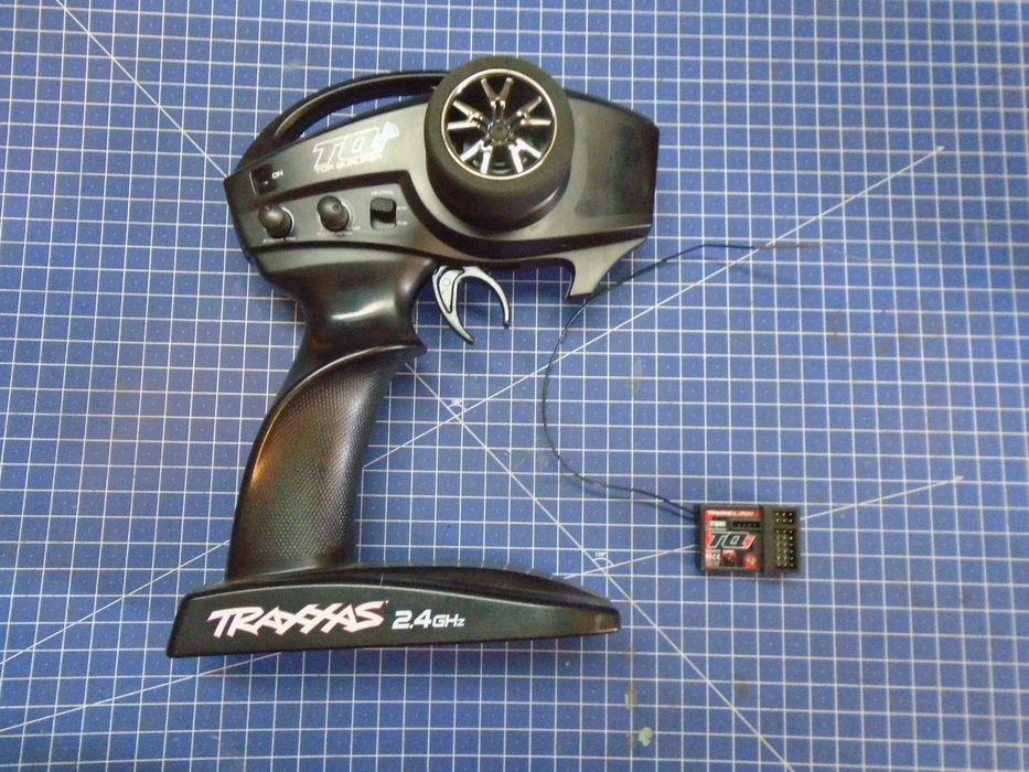 Aparatura TRAXXAS TQi 2 ch 2,4 ghz