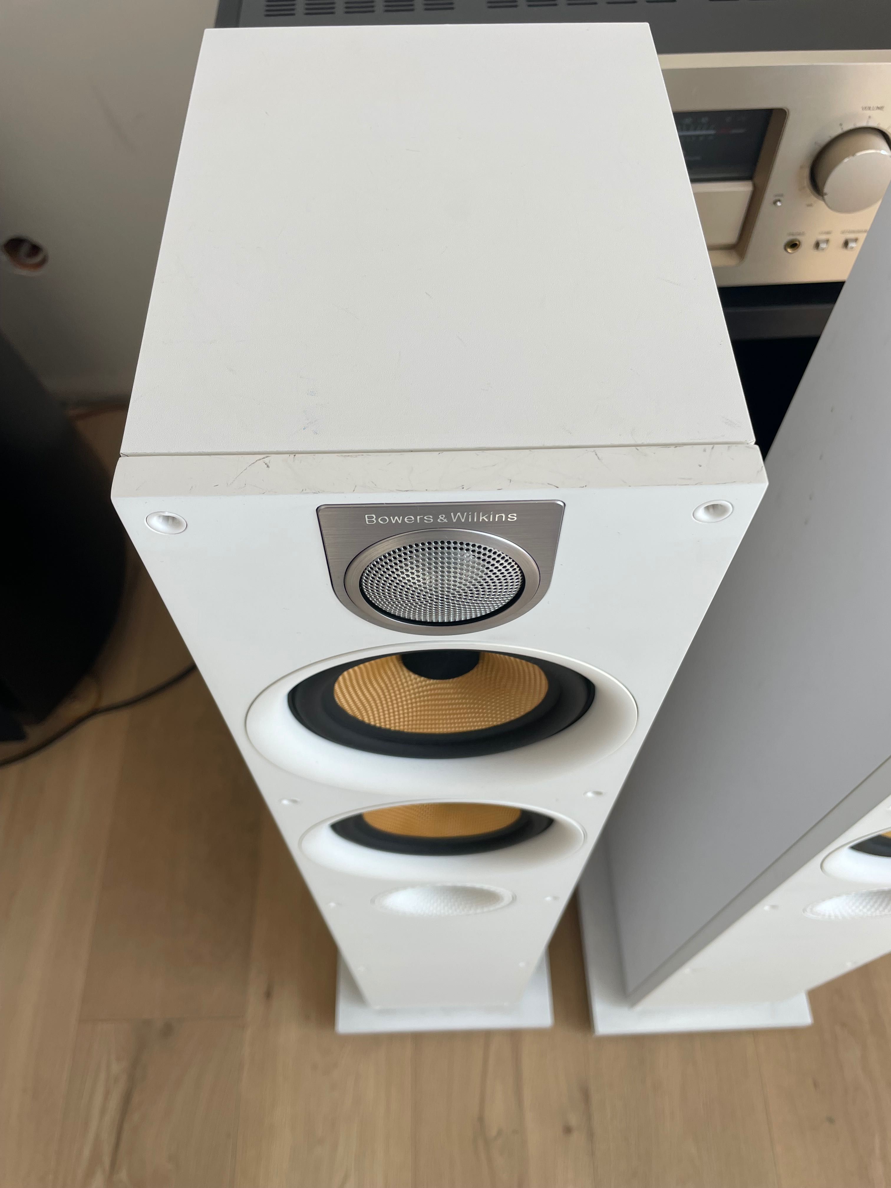 Kolumny Bowers&Wilkins 684s2