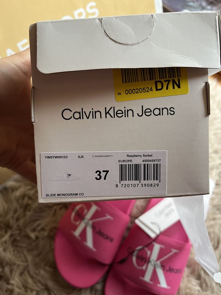 Calvin Klein różowe klapki lekkie r 37 slide monogram co ck logowane