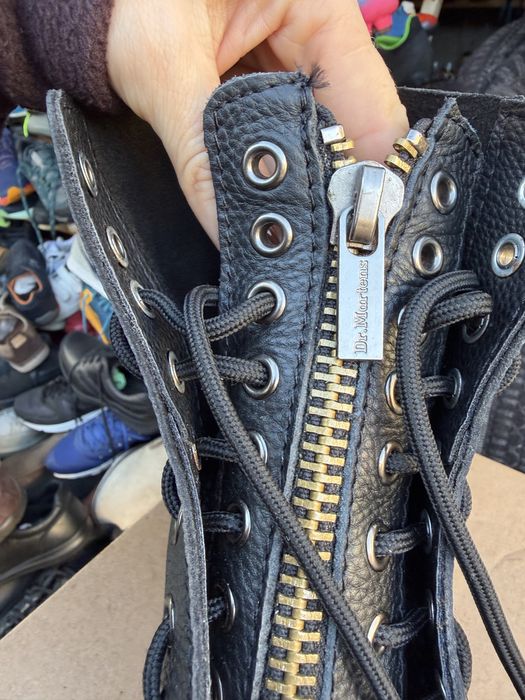 Нові оригінальні чобітки dr. martens Оригінал