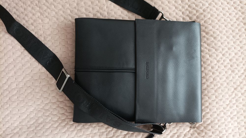 Шкіряна чоловіча сумка