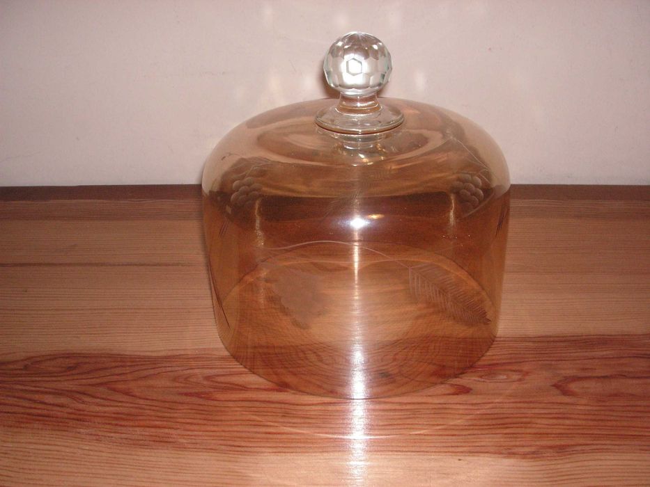 Queijeira com Tampa de Cristal e Prato de Vidro ( Muito Antiga )