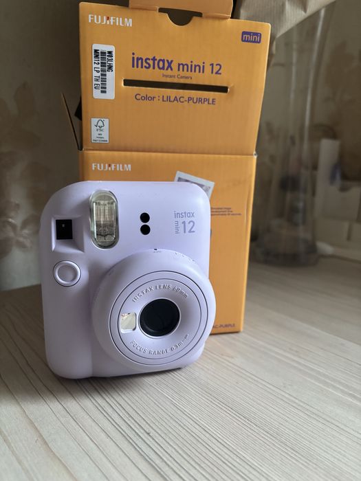 Фотоапарат Instax mini12